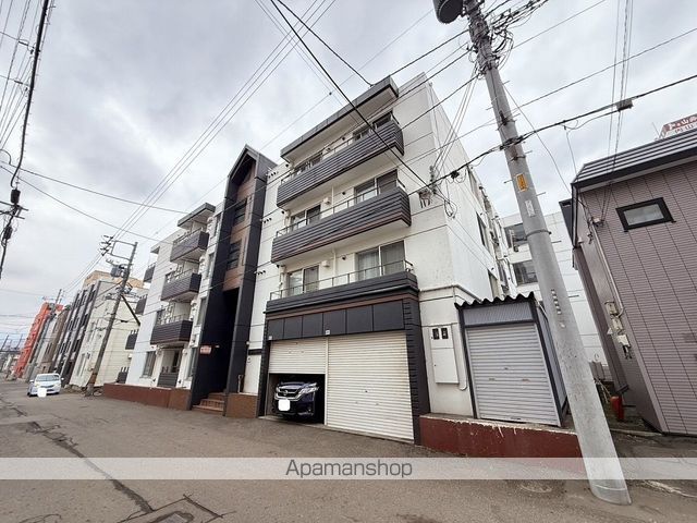 パークサイドクリスタルの外観写真