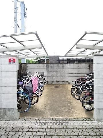 クルロス W棟の外観写真