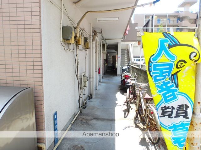 スカイコーポ新屋敷の玄関写真