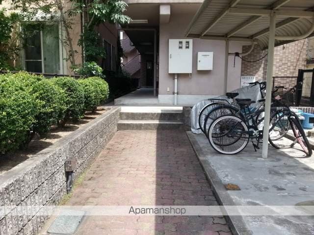 ハピネス八筋の玄関写真