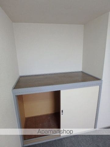 メゾンロワール皇山町の内装写真