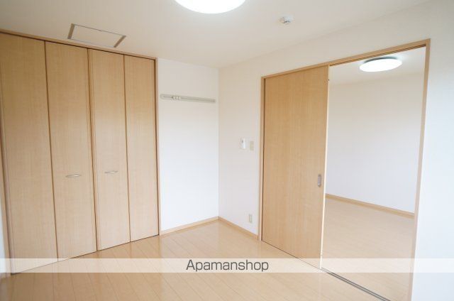 ロイヤルヴィレッジB棟の内装写真