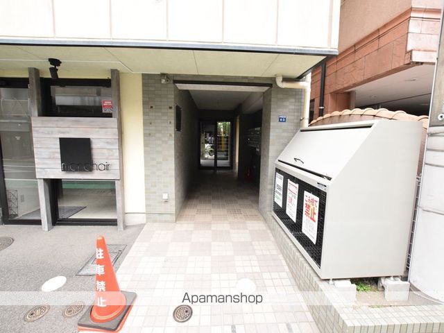 EM’Sマンションの玄関写真