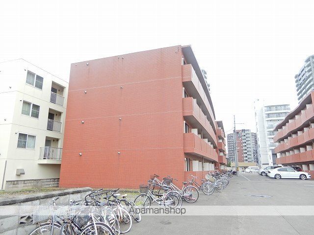 東洋ハイツ B棟の外観写真