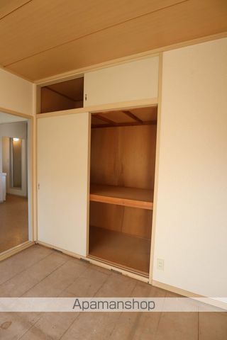 ロイヤルヒルズ3番館の内装写真