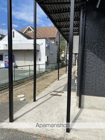 カナロア野里駅前の玄関写真