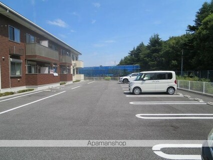 山梨県南アルプス市上今諏訪[1LDK/45.33m2]の駐車場