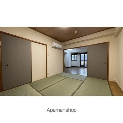 東京都新宿区下落合４丁目[2LDK/86.49m2]の内装