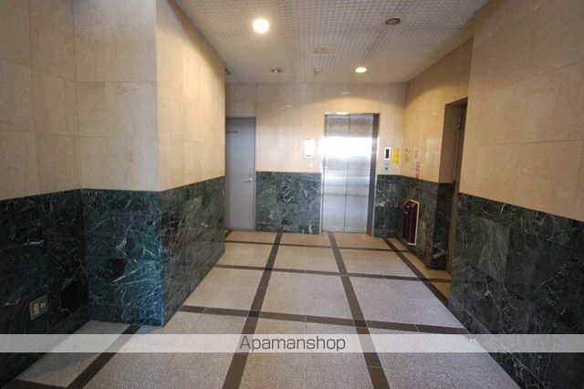 西新ヴィンテージの玄関写真