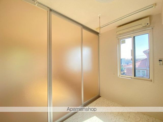 シャインポート屋島IIIの内装写真