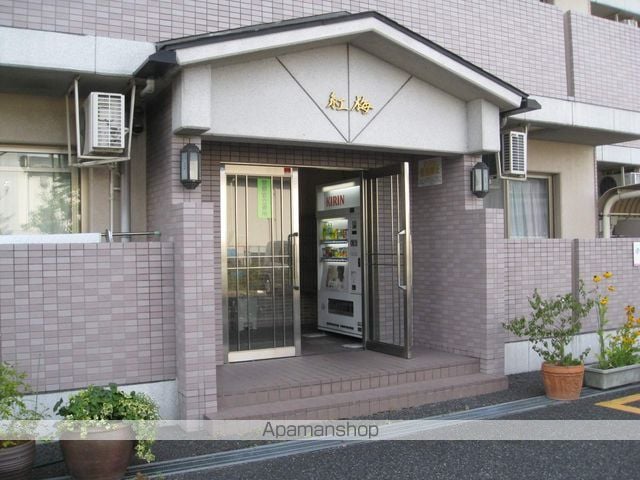 ＪＲ東海道本線 南草津駅 徒歩22分 3階建 築28年の玄関写真