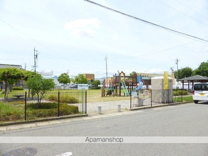 ブルク[1LDK/53.22m2]の周辺2