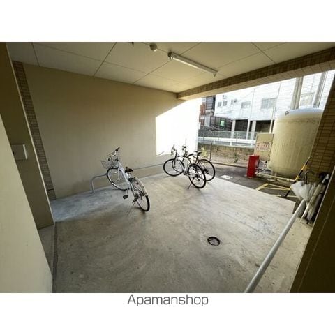 T’S IORIの内装写真
