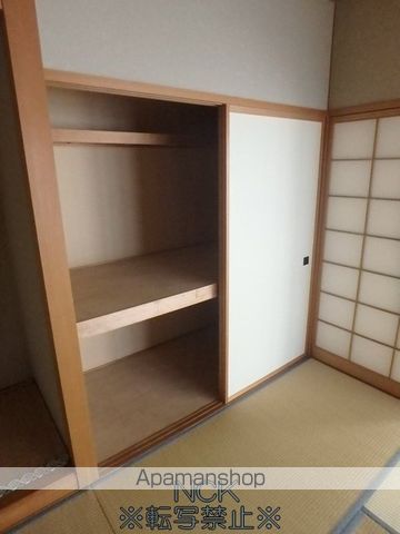 エルミタージュユリの内装写真