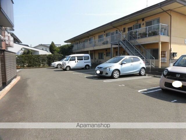 サーフスリー曽師　Ａ棟[1R/32.92m2]の駐車場