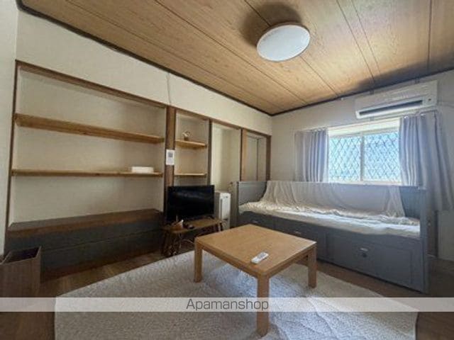 易居町戸建の内装写真