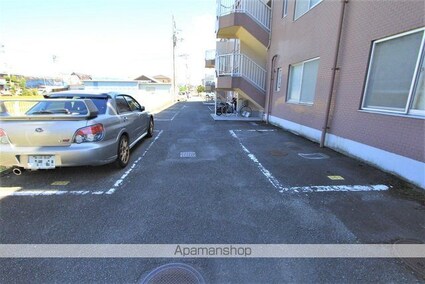 オックスフォードサーカス土居田Ⅲ[1K/22.68m2]の駐車場1