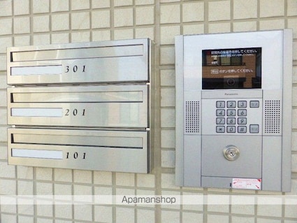 ハイツ青波[1LDK/39.1m2]のエントランス