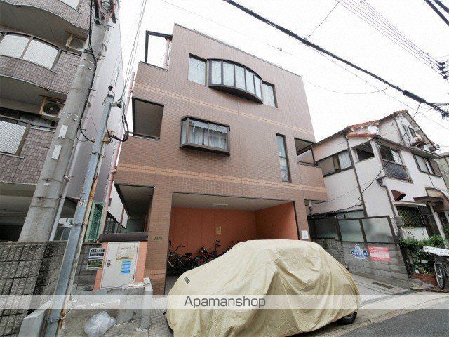 マンションパインハウスの外観写真