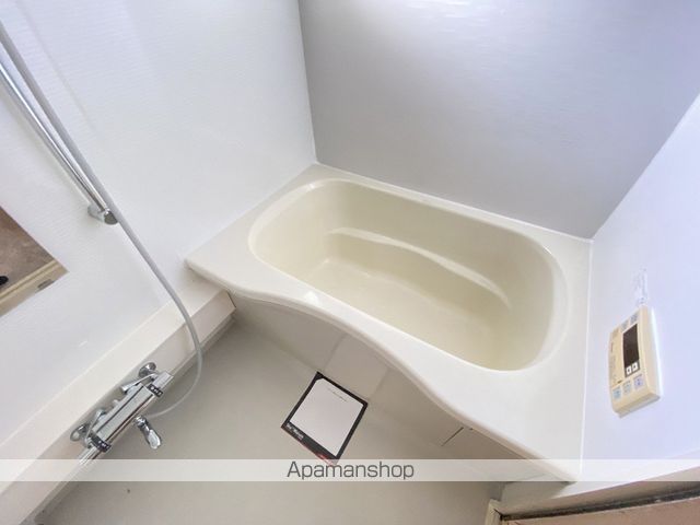 メゾンフリューゲルB棟の内装写真