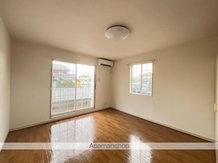 ラッセルスクエア円座中央[1R/22.5m2]のリビング・居間