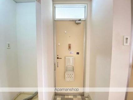 屋島ハイツ　Ｂ棟[2DK/46.4m2]の玄関