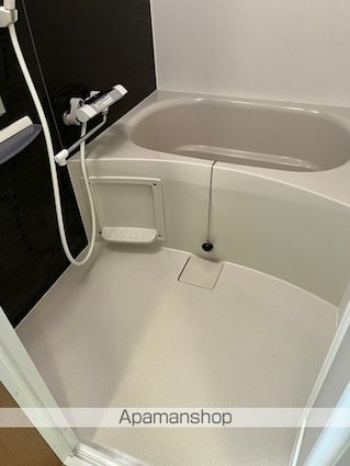 ＧａｒｄｅｎＣｏｕｒｔ上大岡Ａ号棟[1R/18.63m2]のバス