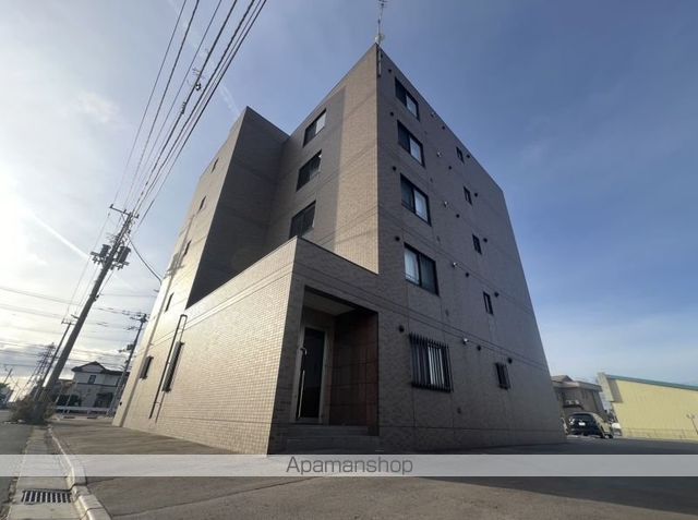 NEW PIAZZA西桔梗の外観写真