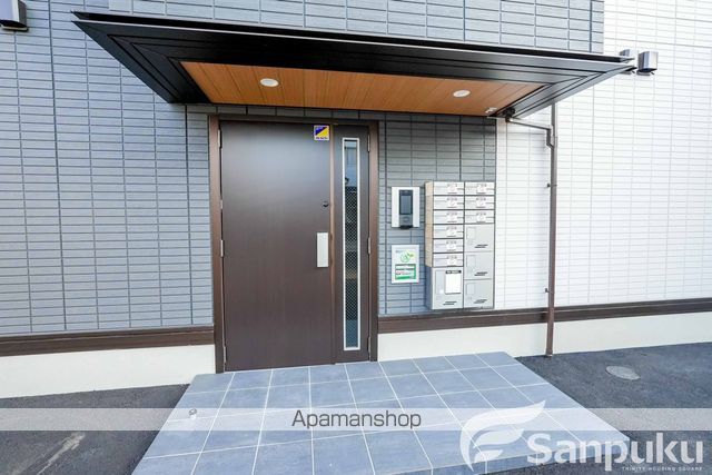 クランツ古川西 B棟の玄関写真