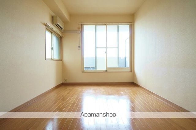 エステートモア天神STUDIOの内装写真