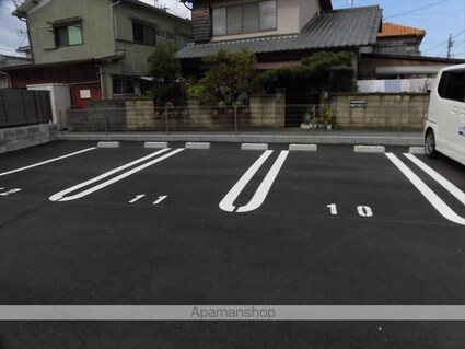 和歌山県和歌山市野崎[1R/33.67m2]の駐車場1
