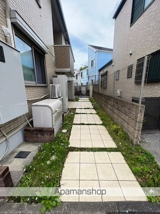 東京都中野区松が丘２丁目[1DK/38.97m2]のエントランス