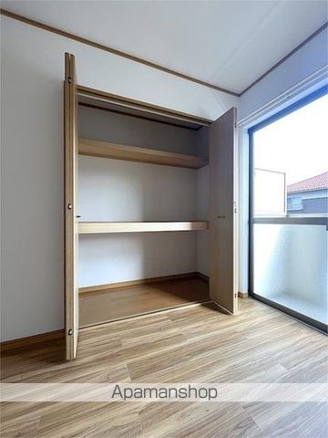 detached 茨城県水戸市東前町1288

地図を見る