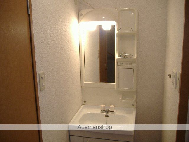 Ein Sakuraiの内装写真