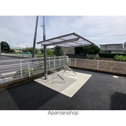 メゾン・ドゥ・フローラ[1K/28.98m2]の駐車場