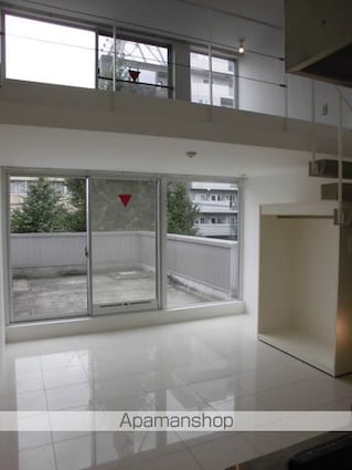 東京都杉並区高円寺南１丁目[1R/40.58m2]のリビング・居間