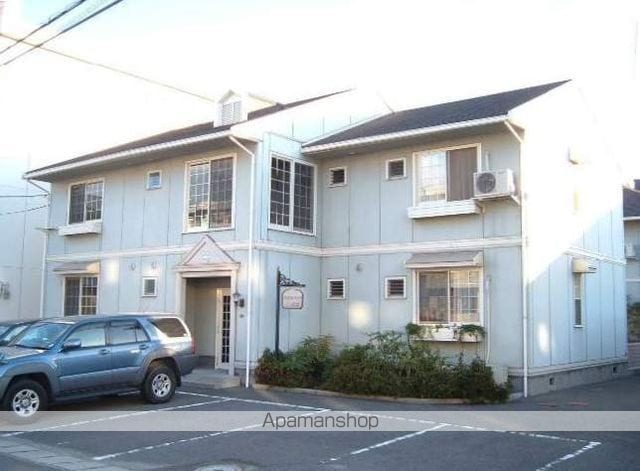 ロイヤルハイツ山上 A棟の外観写真