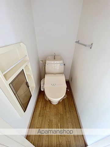 CRESTの内装写真