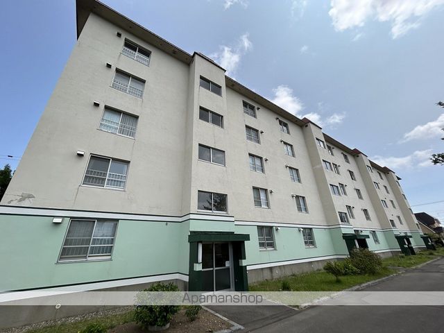 ユートピア川原1号棟の外観写真