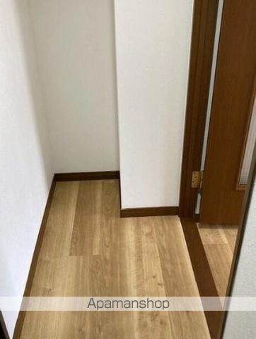 西本丸の内マンションの内装写真