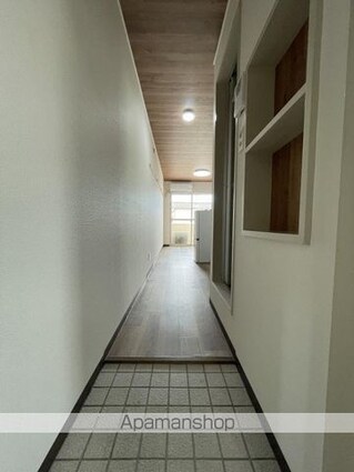 サンクシャンブル[1R/15.3m2]の玄関