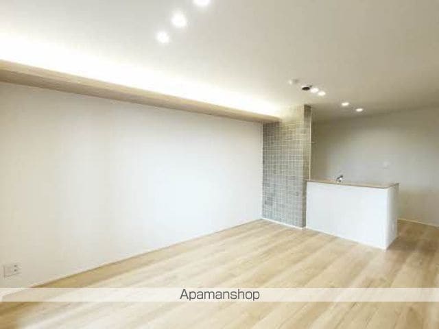 ロイヤルシャーメゾン中俊の内装写真