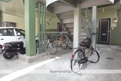 マザーグース＆Ｍ・Ｋ[1K/25m2]のエントランス2