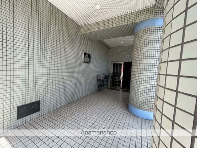 笠神マンションの玄関写真