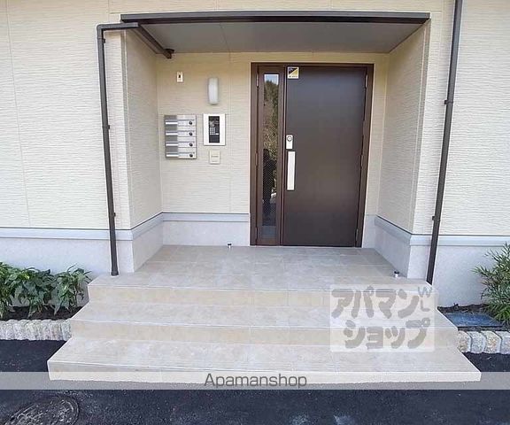 ソレアード御室の玄関写真