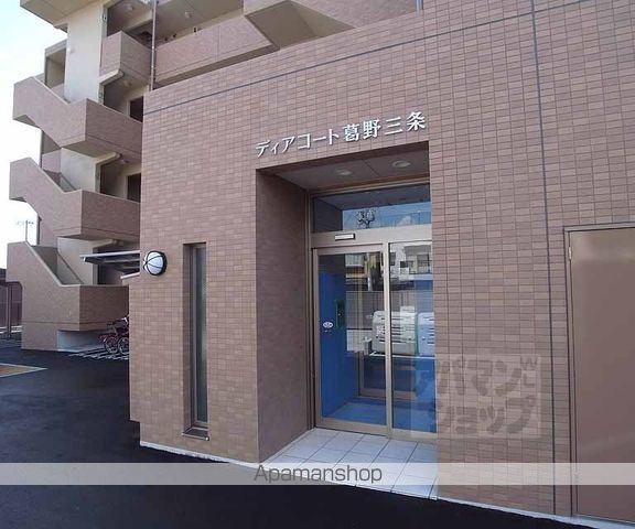 ディアコート葛野三条の玄関写真