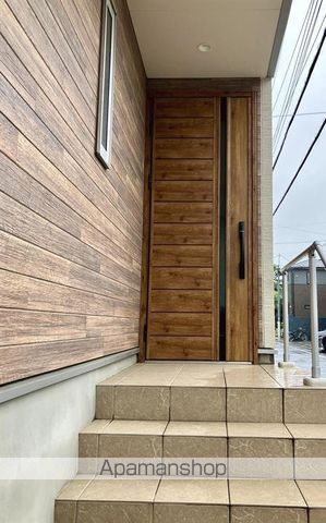 下井草戸建の玄関写真