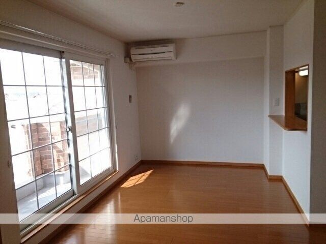和歌山県和歌山市東小二里町[3LDK/69.09m2]のリビング・居間