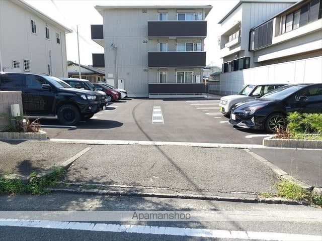 コーポＴＥ（コーポティーイー）[1LDK/42.79m2]の駐車場1