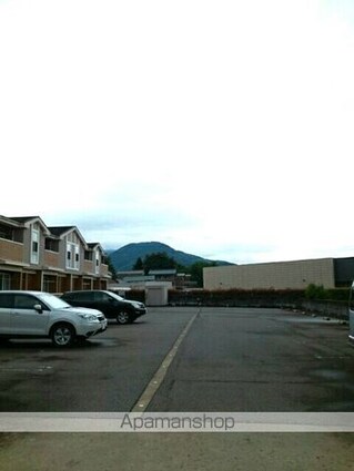 メゾン　ド　ボン　ファミーユⅡ[2DK/49.86m2]の駐車場